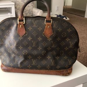 Louis Vuitton Vintage Alma bag